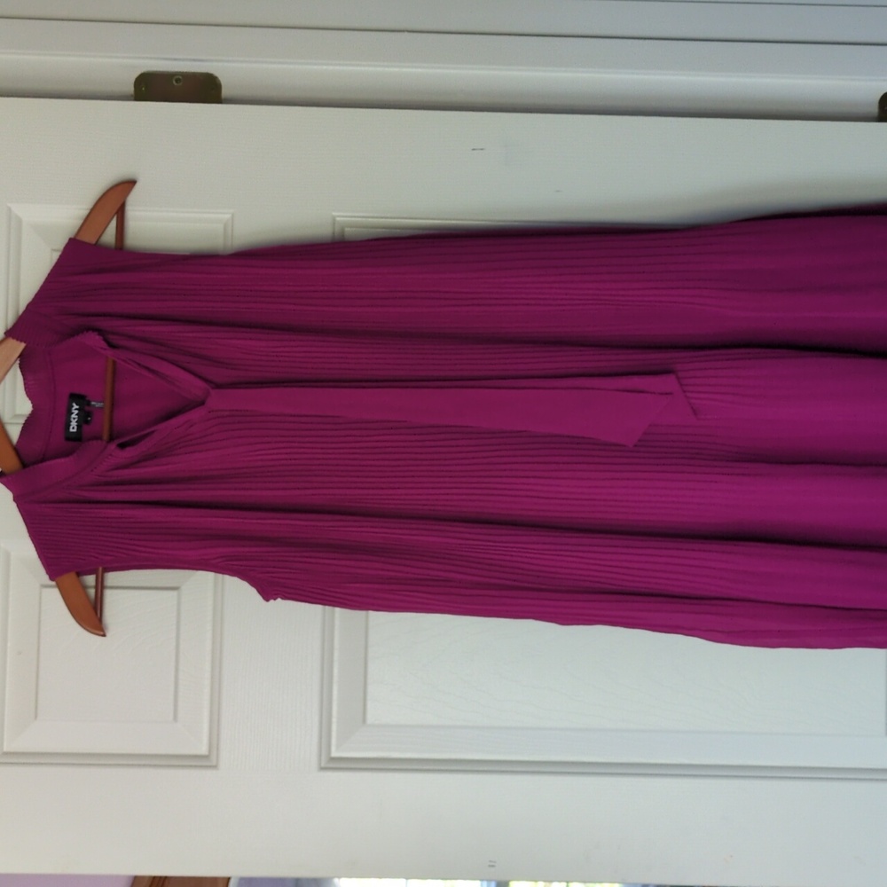 DKNY pleated, sleeveless dress, size 6US, fuchsia.